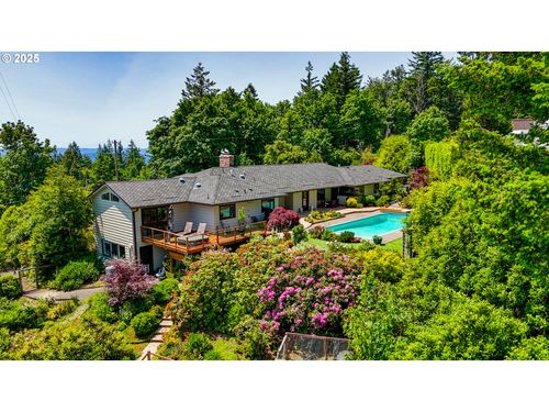 7131 Nw Penridge Rd, Portland, OR, 97229-6803 | Card Image