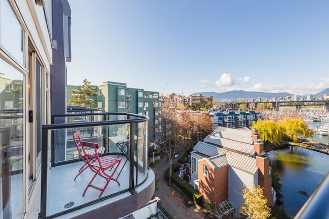 535 - 1515 W 2 Nd Avenue, Condo with 2 bedrooms, 2 bathrooms and 1 parking in Vancouver BC | Image 23