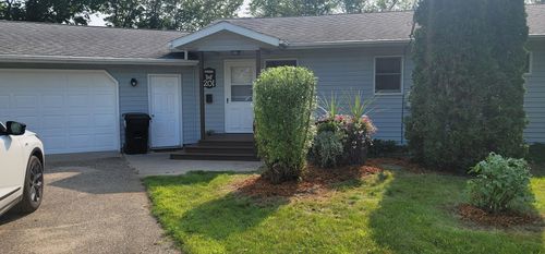 201 S Madison Ave, Battle Lake, MN, 56515-4157 | Card Image