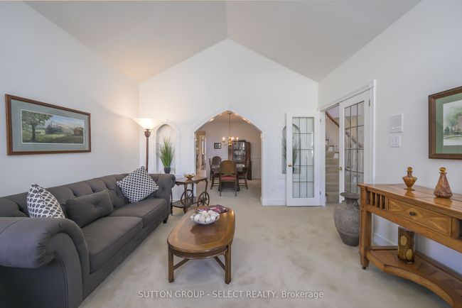 59 Heathdale Crt, House other with 4 bedrooms, 3 bathrooms and 3 parking in London ON | Image 8