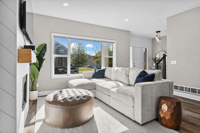 2908 Mark Twain Dr, House other with 3 bedrooms, 3 bathrooms and null parking in Chaska MN | Image 5