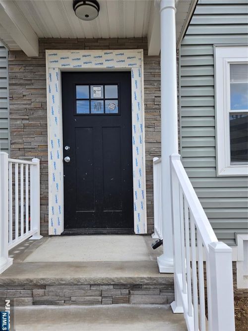 36 Augusta St, Elmwood Park, NJ, 07407-2502 | Card Image