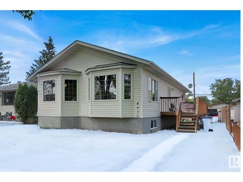  47 Ave, Redwater, AB, T0A2W1 | Card Image