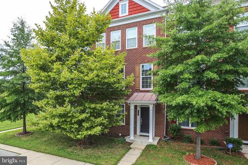 25501 Amber Gate Ter, CHANTILLY, VA, 20152-5804 | Card Image