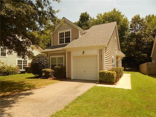 611 Holmes Blvd, Yorktown, VA, 23692-2306 | Card Image