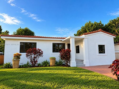 0-520 Ne 111th St, Miami, FL, 33161 | Card Image