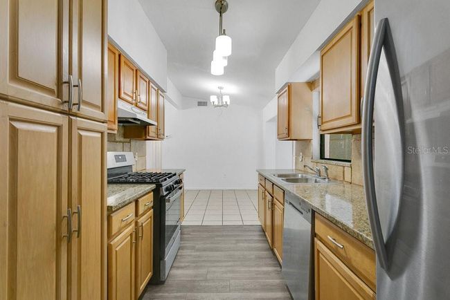 Full stainless steel appliance package | Image 10