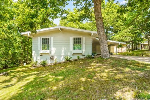 4 Crewe Ln, Bella Vista, AR, 72715-2311 | Card Image