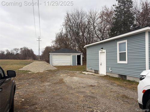 319 Bagley St, Pontiac, MI, 48341-2401 | Card Image