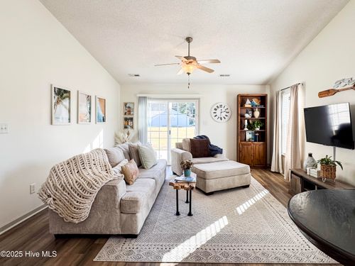 b12-601 Pelletier Loop Rd, Peletier, NC, 28584-7502 | Card Image