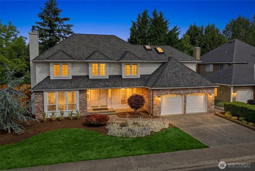 26032 Se 39th Way, Sammamish, WA, 98029-7743 | Card Image
