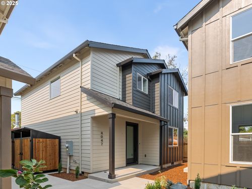 4047 Se 115th Ave, Portland, OR, 97266-2250 | Card Image