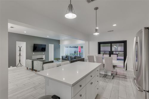 6319 Windmill Cir, Dallas, TX, 75252-2425 | Card Image