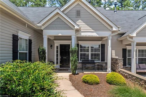 211 Hawks Nest Cir, Clemmons, NC, 27012-7475 | Card Image