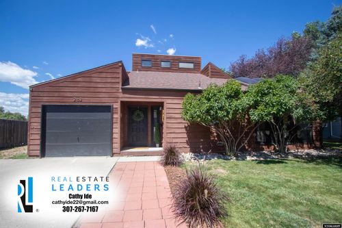 2162 Sunflower St, Casper, WY, 82604-3704 | Card Image