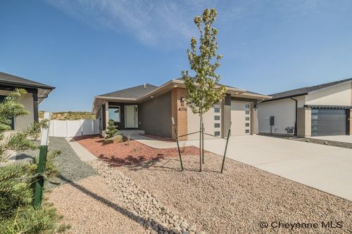 4032 Saddleback Ln, Cheyenne, WY, 82001-9136 | Card Image