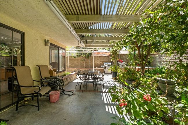 25215 Hazelcrest Ln, House other with 4 bedrooms, 3 bathrooms and 3 parking in Stevenson Ranch CA | Image 16