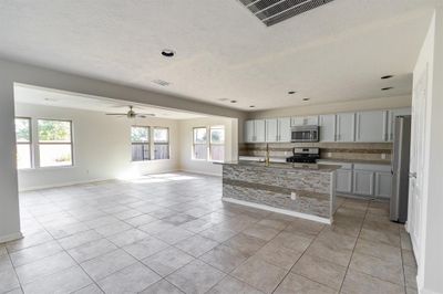 13883 Cactus Hill Court, House other with 4 bedrooms, 3 bathrooms and null parking in Pearland TX | Image 3