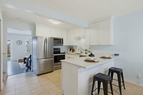 30-11757 207 St, Maple Ridge, BC, V2X1X4 | Card Image