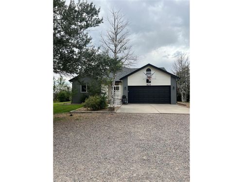 825 Cherokee St, Strasburg, CO, 80136-8089 | Card Image