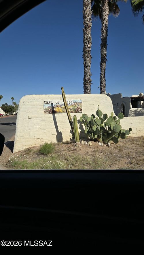 349 E Vía Terrenal, Green Valley, AZ, 85614 | Card Image