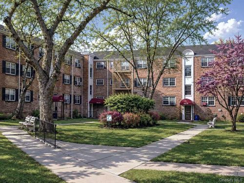 2b-111-05 66th Ave, Forest Hills, NY, 11375-1954 | Card Image
