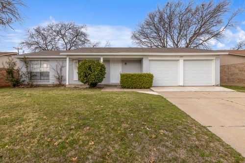 6609 Bernadine Dr, Watauga, TX, 76148-2804 | Card Image