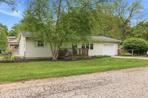 403 S Smith St, New Buffalo, MI, 49117-1749 | Card Image