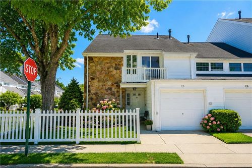 20 Kyle Ct, Staten Island, NY, 10312-1724 | Card Image