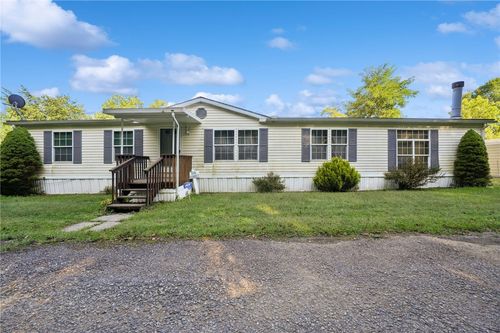 736 Sunset Dr, Donegal, PA, 15628-4012 | Card Image