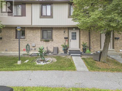 61-105 Hansen Rd N, Brampton, ON, L6V3C9 | Card Image