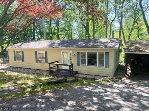11 Overlook Dr, High Bridge, NJ, 08829-2217 | Card Image