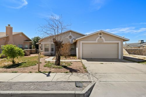 3155 Katrina Street, Las Cruces, NM, 88005 | Card Image