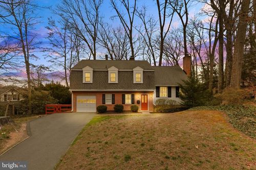 3821 King Arthur Rd, ANNANDALE, VA, 22003-2208 | Card Image