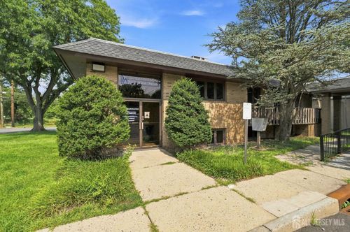 636 Easton Ave, Somerset, NJ, 08873-1975 | Card Image