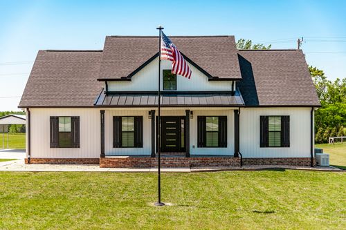 2311 Dobbins Pike, Portland, TN, 37148-5401 | Card Image