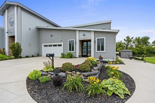 333 E Main Street, OMRO, WI, 54963 | Card Image