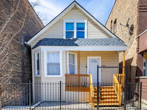 6944 S Racine Ave, Chicago, IL, 60636-3527 | Card Image