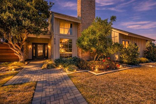 913 Saddle Club Ln, Midland, TX, 79705 | Card Image