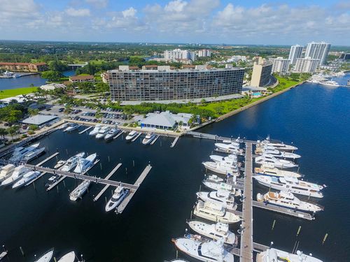 211-136 Lakeshore Dr, North Palm Beach, FL, 33408-3684 | Card Image