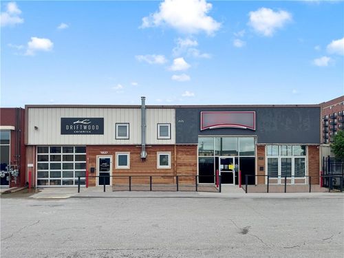 1827-1825-1827 Buchanan St, North Kansas City, MO, 64116-3643 | Card Image