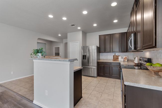 2216 Mccombs St, House other with 4 bedrooms, 3 bathrooms and 4 parking in Georgetown TX | Image 10