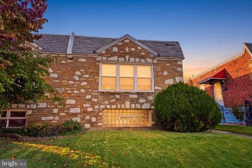 7802 Brier St, PHILADELPHIA, PA, 19152-3705 | Card Image