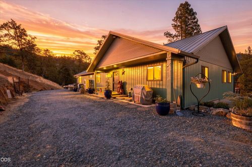 3257 Sardine Creek Rd, Gold Hill, OR, 97525-9557 | Card Image