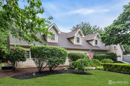 266 Orchard Ave, Belford, NJ, 07718-1335 | Card Image