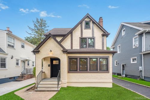 103 Calla Ave, Floral Park, NY, 11001-2603 | Card Image
