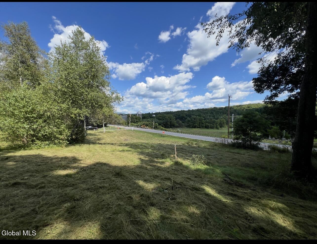 Land in Granville 4