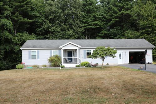 7422 Robinson Road, Throop, NY, 13021 | Card Image