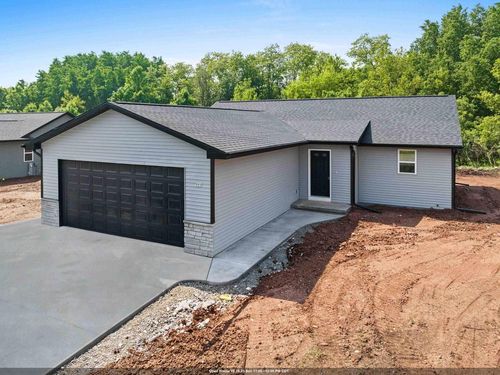 997 E Sunnyview Road, OSHKOSH, WI, 54901 | Card Image
