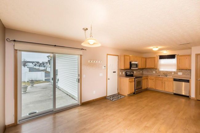 5975 Pennington Creek Dr, Condo with 3 bedrooms, 3 bathrooms and null parking in Dublin OH | Image 13